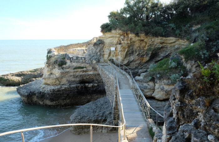 Saint-Palais-sur-mer-sentier-des-douaniers | Et pourtant elle tourne...