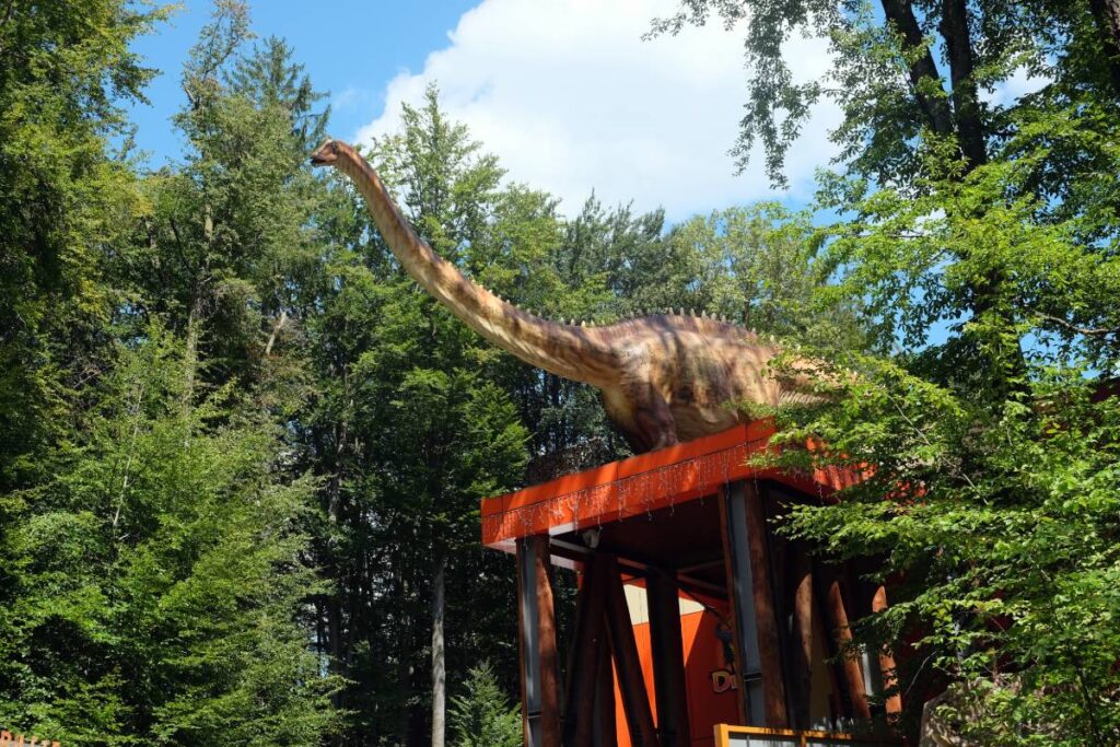 Visiter la Transylvanie en famille : Dino Parc de Râșnov ©Etpourtantelletourne.fr