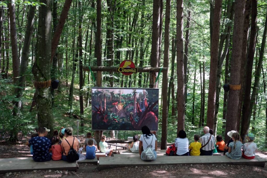 Visiter la Transylvanie en famille : Dino Parc de Râșnov ©Etpourtantelletourne.fr