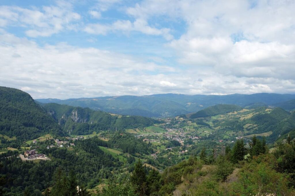 Visiter la Transylvanie en famille : Parc national Piatra Craiului ©Etpourtantelletourne.fr
