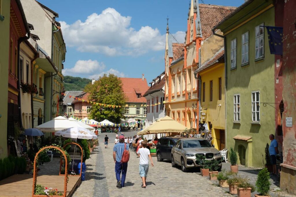 Visiter Sighisoara en famille : balade dans la ville ©Etpourtantelletourne.fr
