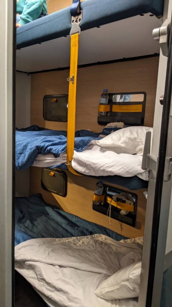 Train de nuit vers l'Espagne ©Etpourtantelletourne.fr