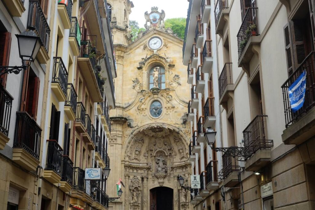 Visiter Saint Sebastien (Espagne) - basilique Sainte-Marie ©Etpourtantelletourne.fr