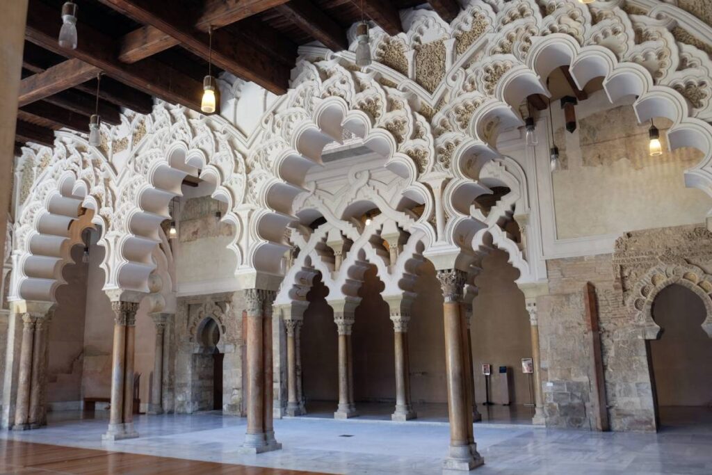 Visiter Saragosse (Espagne) - palais de l'Aljaferia ©Etpourtantelletourne.fr
