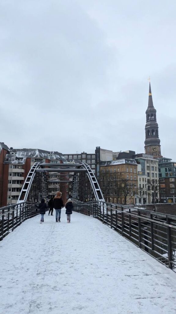 Visiter Hambourg en hiver - correspondance vers la Laponie  ©Etpourtantelletourne.fr