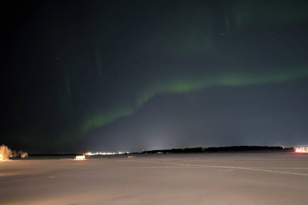 Voir des aurores boréales à Luleå (Suède) ©Etpourtantelletourne.fr