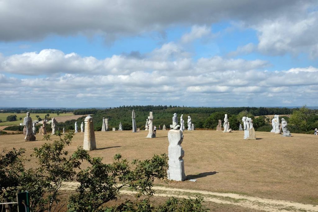 4 jours en van et en famille en Bretagne : vue vallée des Saints ©Etpourtantelletourne.fr